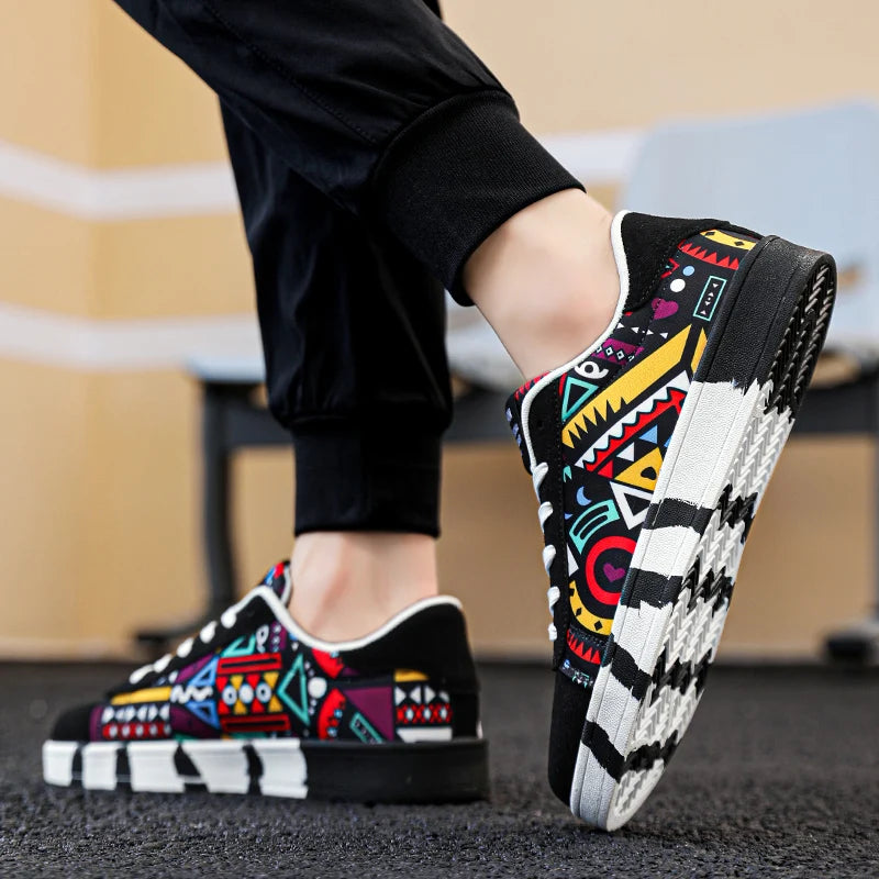 Men’s Flat Bottom Sneakers Fashionable Colorful Outdoor