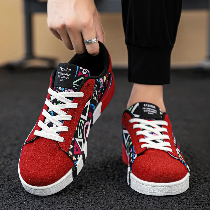 Men’s Flat Bottom Sneakers Fashionable Colorful Outdoor