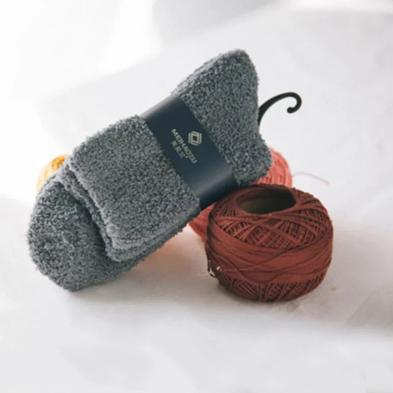 New Winter Socks Cashmere Thick Velvet Wool Thicken Warm Women Socks Sox Fashion Harajuku Solid Color Thermal Long Socks